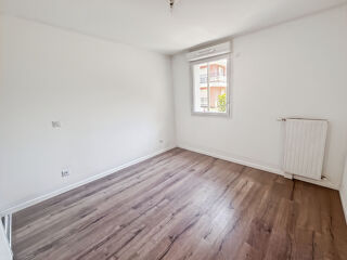  Appartement à louer 2 pièces 45 m²