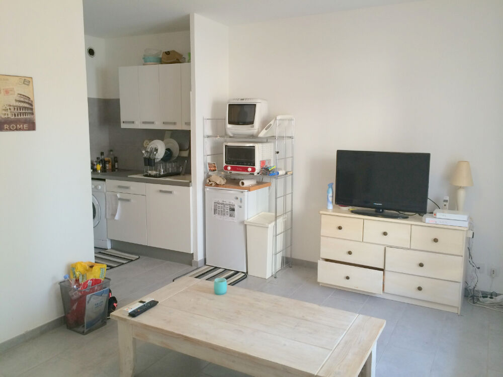 Location Appartement STUDIO PARKING BALCON LES MILLES Les milles