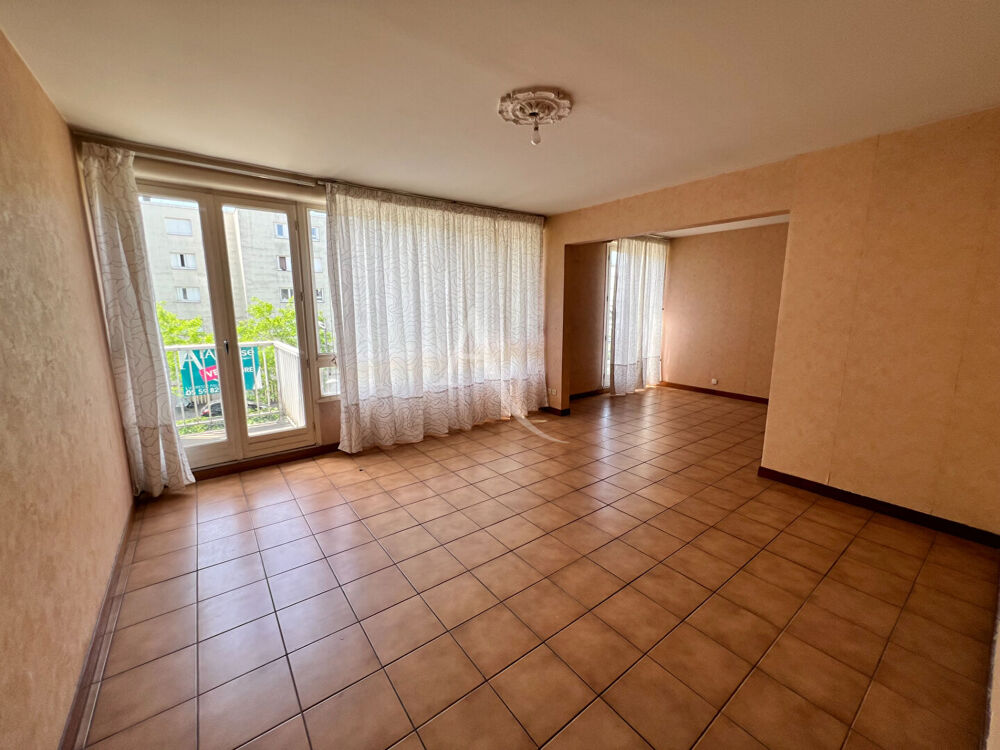 Appartement 5 pièces 92 m² · à Pau · 92 m² · 135 000 €