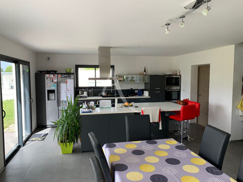  Maison � louer 6 pi�ces 179 m�