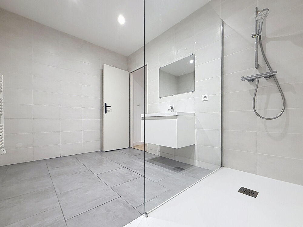 Location Appartement APPARTEMENT A LOUER VIDE 59M² Prades