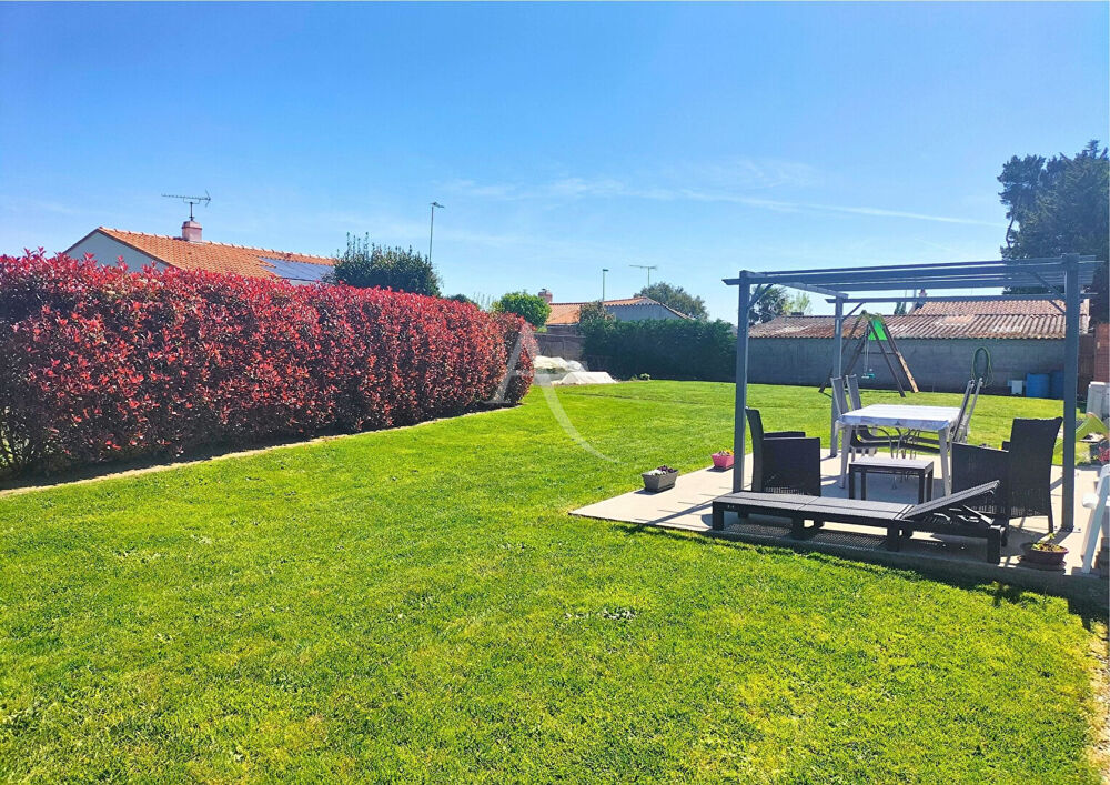 Maison moderne clé en main proche commerces - Beauvoir-sur-Mer