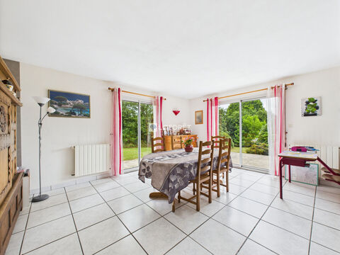   Maison Chateauneuf Du Faou 6 pi�ce(s) 145 m2 Maison - 6 pi�ce(s) - 145 m�