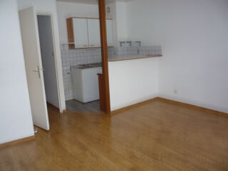  Appartement à louer 2 pièces 33 m²