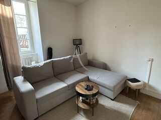  Appartement à louer 3 pièces 70 m²
