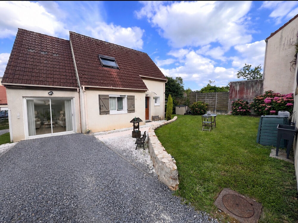 Vente Maison Maison Nanteuil Les Meaux 5 pièces 106 m2, jardin. Nanteuil les meaux