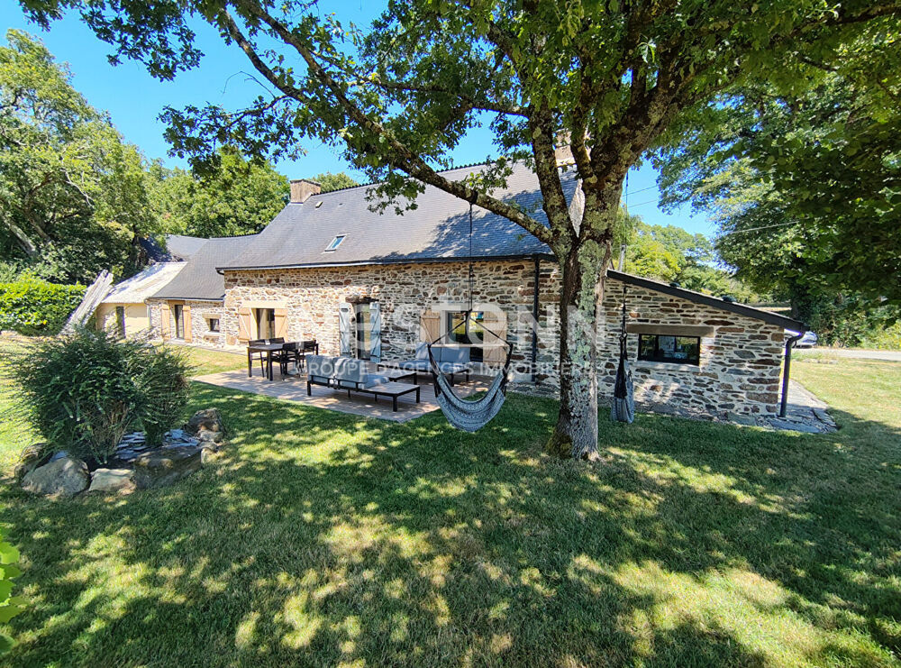 Maison 6 pièces 132 m² · à Pleucadeuc · 132 m² · 377 000 €
