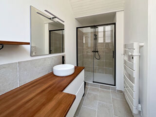  Appartement à louer 2 pièces 47 m²