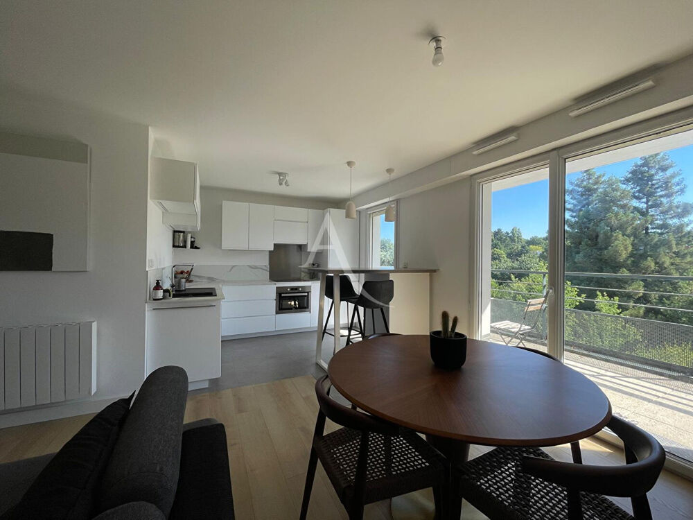 Appartement Nantes 3 pièce(s) 65.03 m2 + garage boxé de 27.68m²