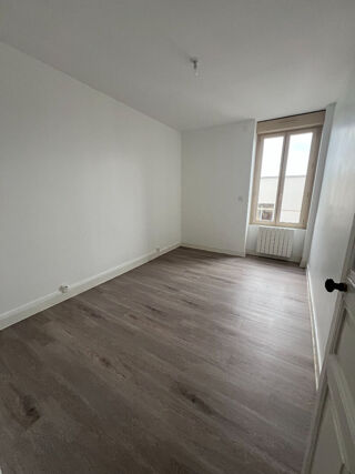  Appartement à louer 2 pièces 46 m²