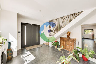  Maison � vendre 7 pi�ces 247 m�