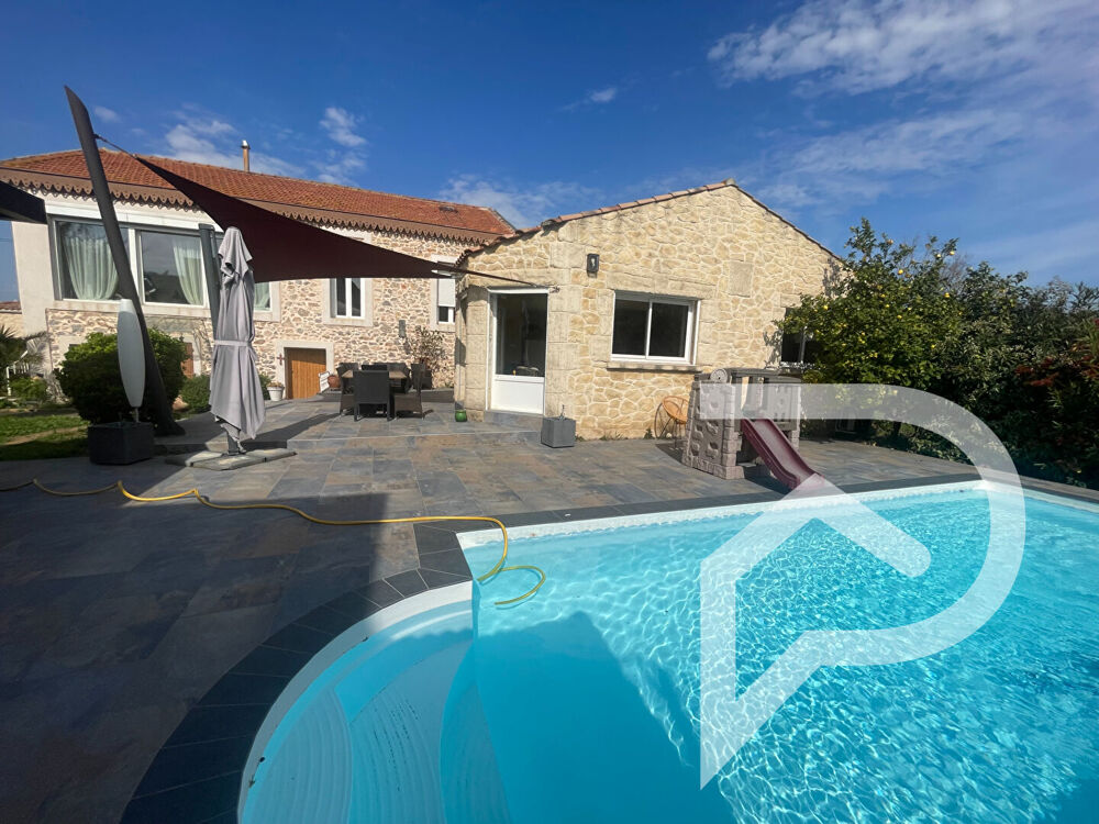 Vente Maison villa de caractre avec piscine   garage et dpendances  250 m2 env Sete