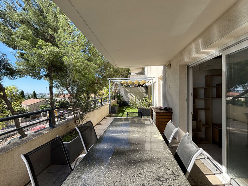 Location Appartement Appartement meublé 3 pièces de 54 m² avec terrasse, climatisation et 2 places de parking - Montpellier Montpellier