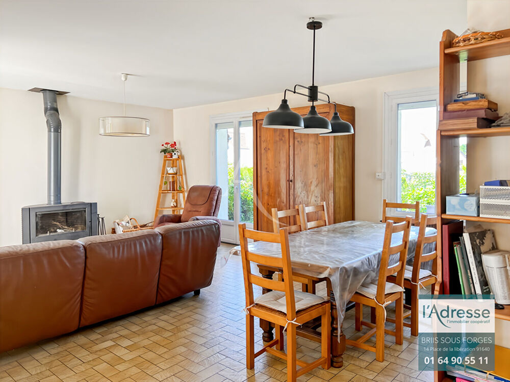 Vente Maison Briis sous forges - 5 chambres - sous sol total - Maison a fort potentiel Briis sous forges