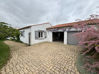 Maison 6 pièces 140 m² · à Dompierre-sur-Yon · 140 m² · 353 425 €
