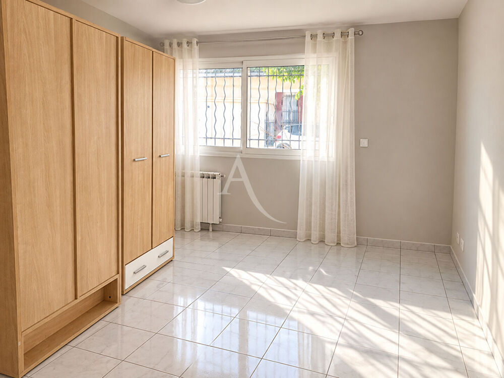 Vente Maison Maison  familiale sur un étage avec 11 pièces Miramas