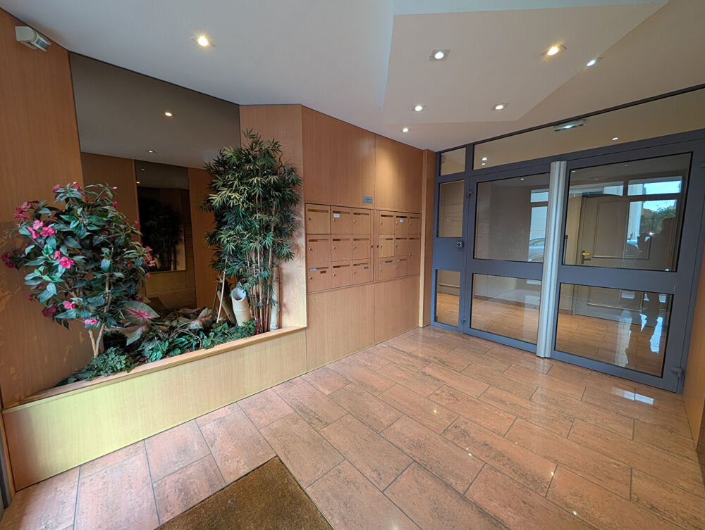 Vente Appartement Exclusivité - T1 bis avec cave et possibilité garage - Grange Blanche Lyon 3