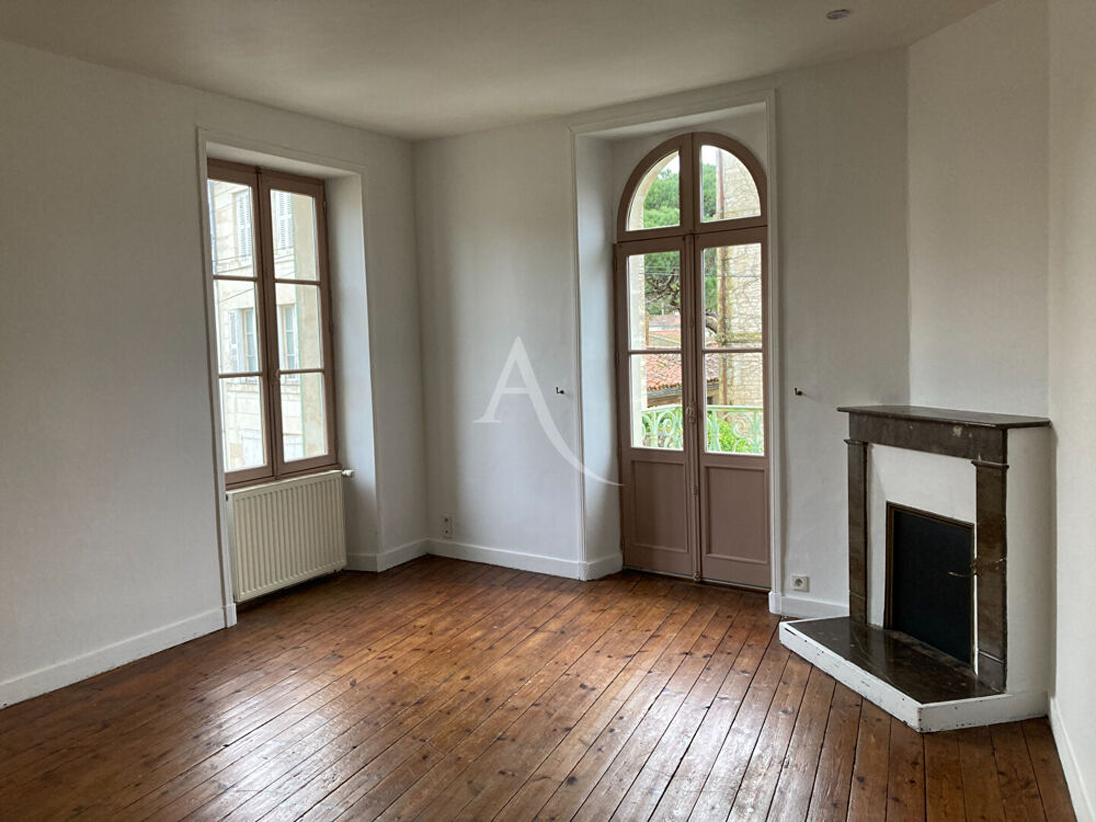Appartement Fontenay Le Comte 2 pièce(s)