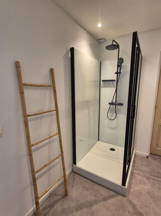  Appartement à louer 2 pièces 55 m²