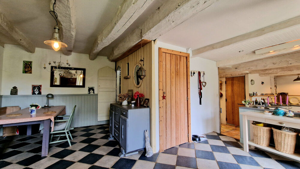 Vente Maison CÔTES D'ARMOR Maison de campagne traditionnelle de 4 pièces, avec grange en pierre, jardin;  environnement paisible. Saint caradec