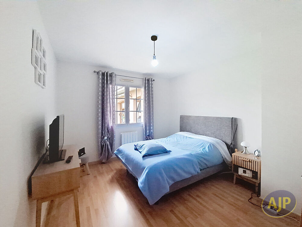 Maison Sainte Eulalie 5 pièce(s) 133 m2
