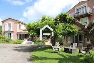  Maison à vendre 15 + pièces 620 m²