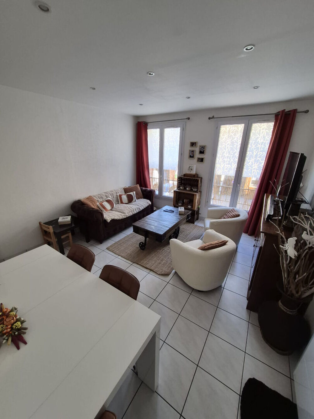 Location Appartement Appartement 4 pièces 75.62 m2 avec cave  et parking-  Centre Ville EVREUX Evreux
