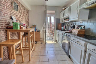 Vente Appartement GIGNAC centre - APPARTEMENT 3 PIECES - 2 CHAMBRES - BALCON ET LOGGIA  -  CAVE - Gignac la nerthe