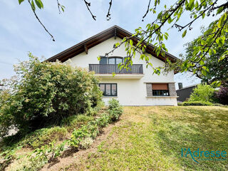  Maison  vendre 7 pices 215 m