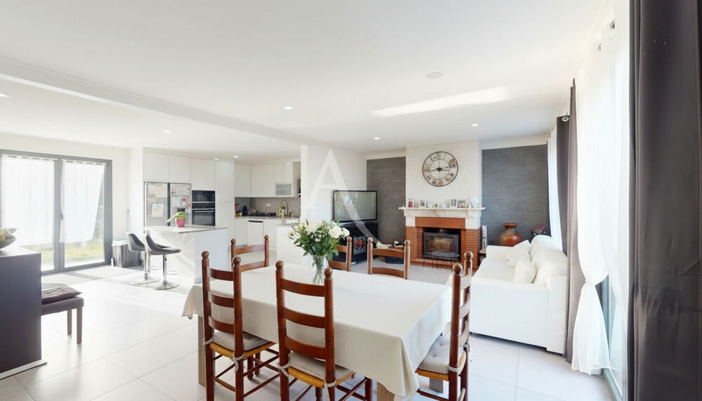 Vente Maison Maison T5 rénovée 4 chambres Terrain 1615 m² Dax