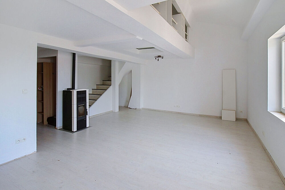 Vente Appartement Appartement  en Duplex à Lorgues de type T4 avec 2 caves Lorgues