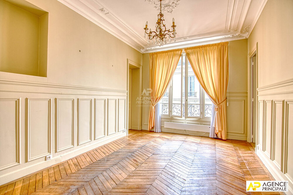 Vente Appartement Versailles Notre-Dame Appartement 5 pièces 87 m² situé au 3ème étage avec ascenseur auquel s'ajoutent un appartement de 2 pièces Versailles