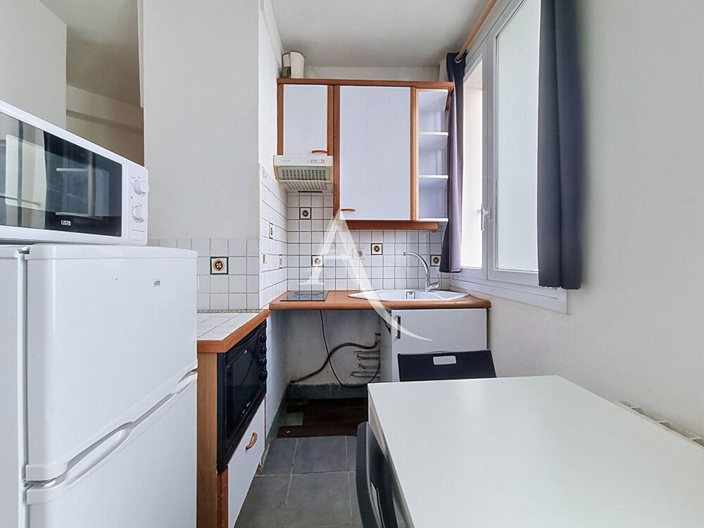 Vente Appartement Studio à rafraîchir - Proche République Paris 10