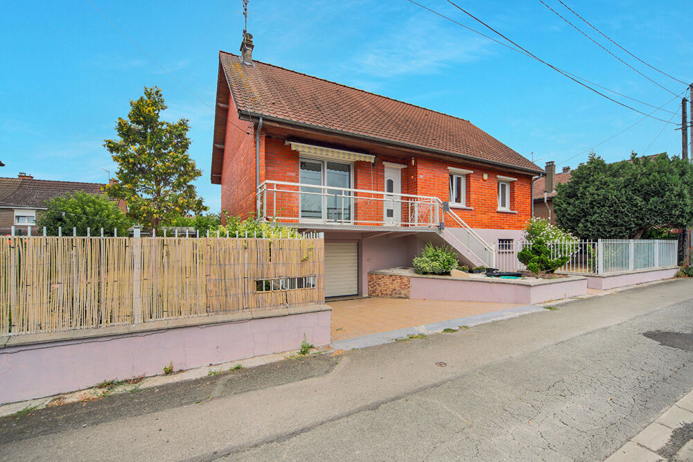 Maison individuelle avec sous sol complet