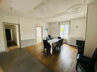 Maison à vendre 10 pièces 224 m²