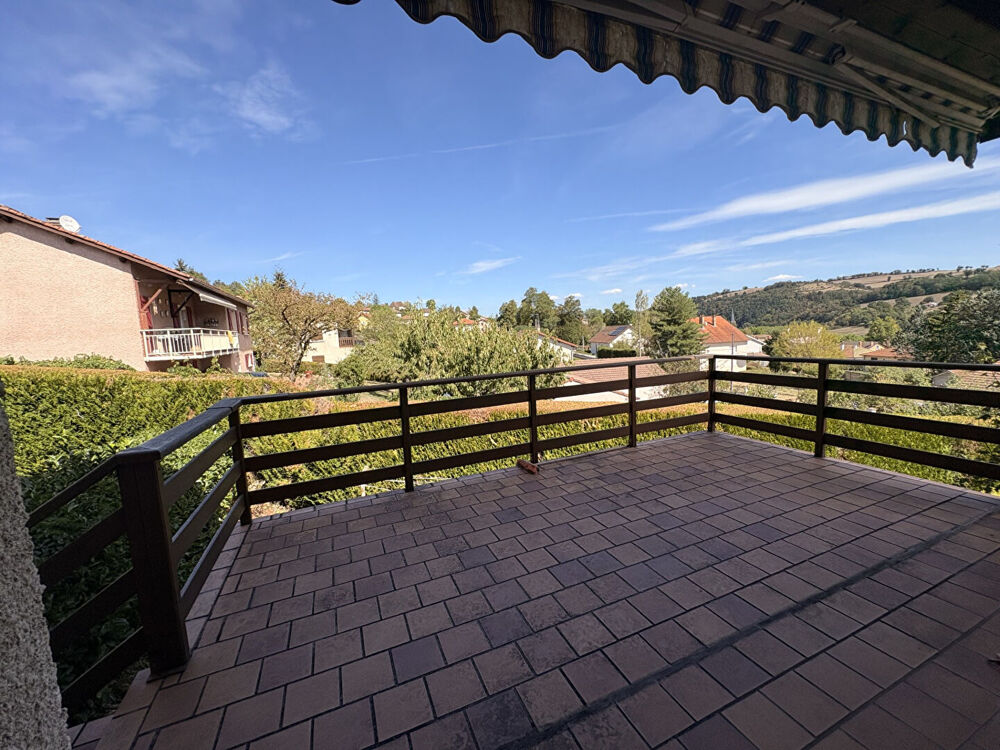 Vente Maison Maison familiale d'environ 190 m² avec 2 logements, garages et belles terrasses à Régny Regny