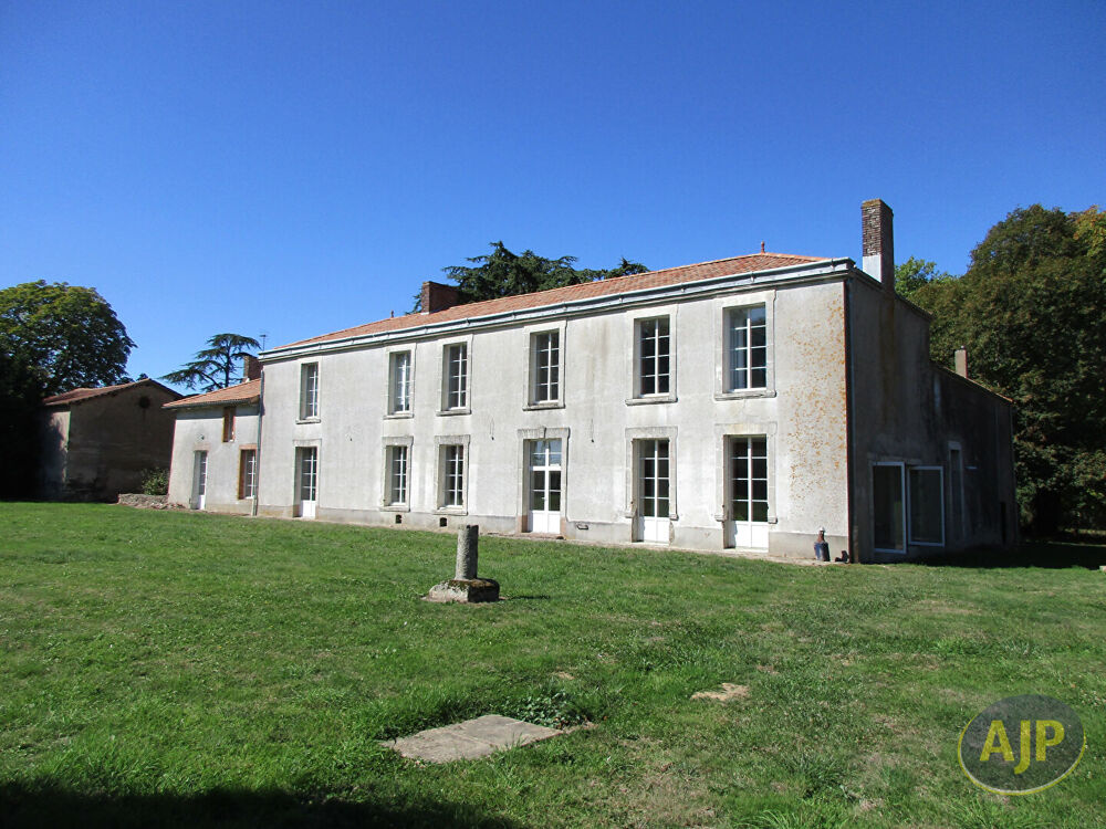 Vente Villa Maison de maître VILLEDIEU LA BLOUERE 15 pièce(s) 465 m2 Villedieu la blouere