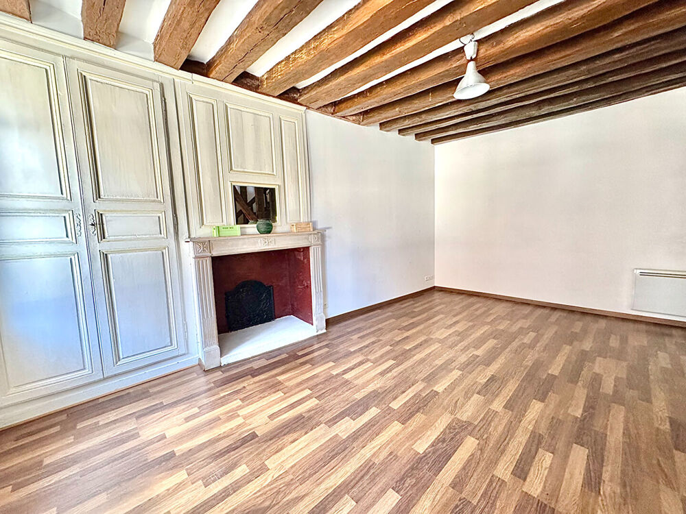 Vente Immeuble � VENDRE ! Immeuble comprenant un local commercial et une maison de ville en triplex en plein centre ville de VERNEUIL SUR AVRE. Verneuil d avre et d iton