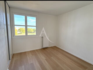  Appartement à louer 3 pièces 72 m²