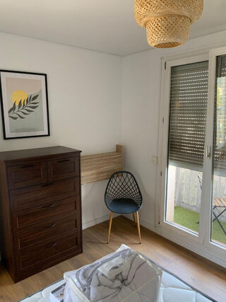  Appartement à louer 5 pièces 90 m²