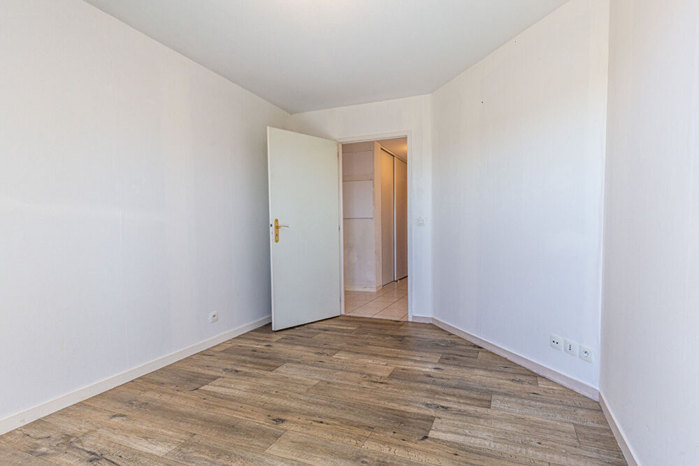 AGENCE IMMOBILIERE LAFORET - EXCLUSIVITÉ - "CAMOMILLE" - ANNECY LE VIEUX - APPARTEMENT T2 - 47,50m² - BALCON - CAVE - DPE C