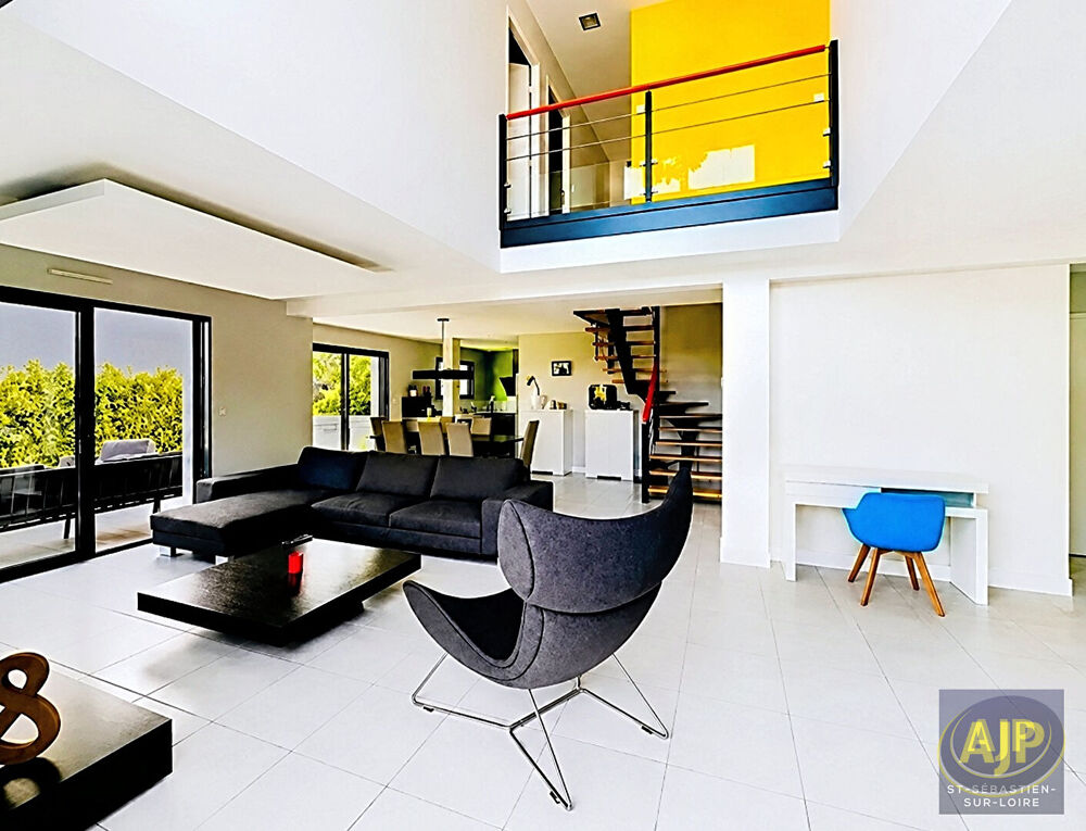 Maison Orvault Bourg,152 m², 5 Chambres,