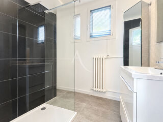  Appartement à louer 3 pièces 60 m²