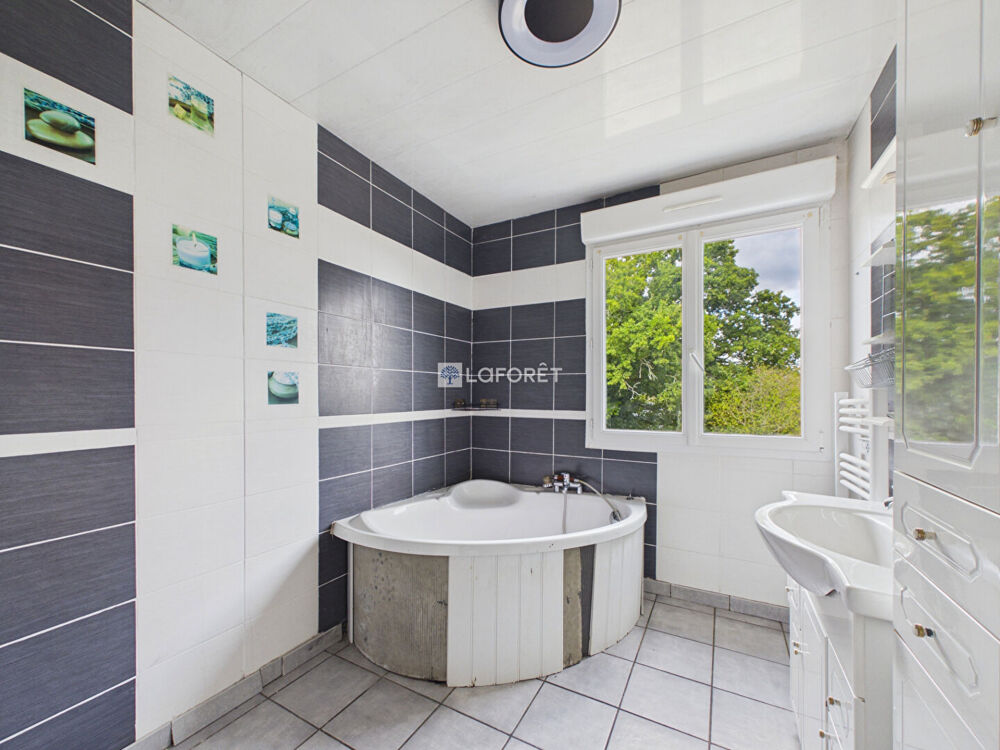 Vente Maison Maison Brasparts 4 pièce(s) 109 m² Brasparts