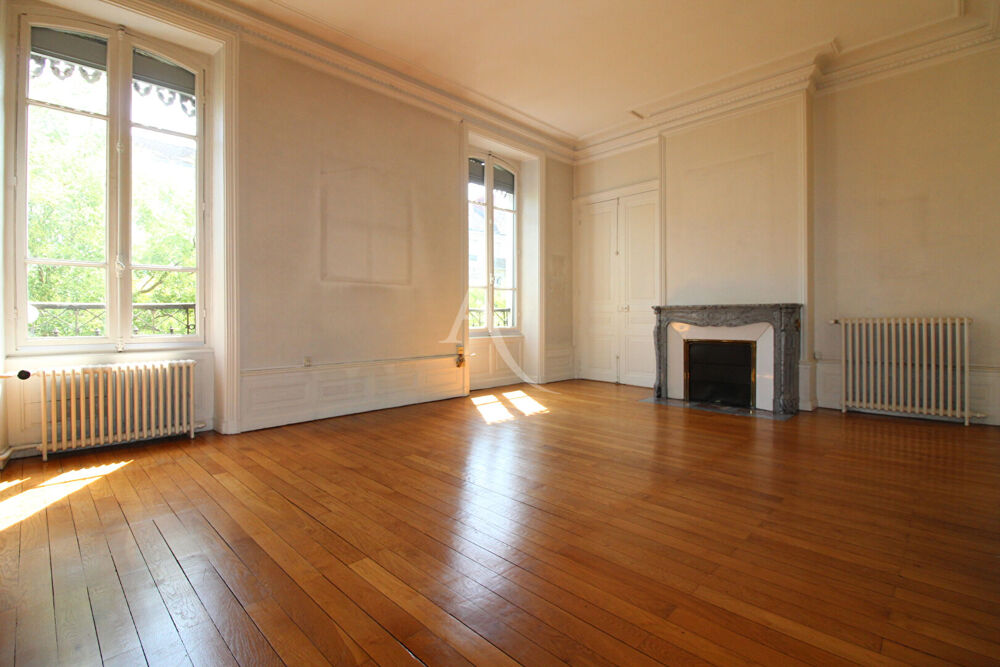 Vente Appartement A VENDRE - Appartement T5 Boulevard de la République Chalon sur saone