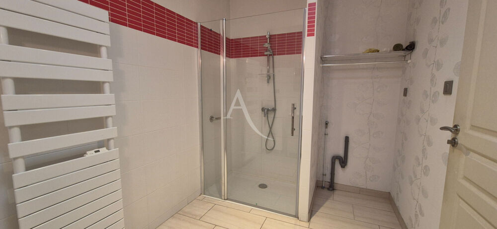 Vente Maison Maison Jonzac 3 pièce(s) 90 m2 Jonzac