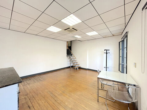   A LOUER BUREAU DANS IMMEUBLE DE STANDING AVEC ASCENSEUR - SAINT ANDRE DE CUBZAC 