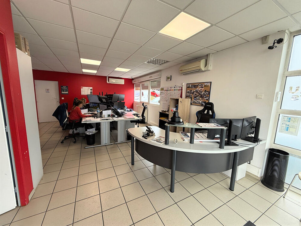  Local d'activité 825m² - A VENDRE BESANCON Besancon