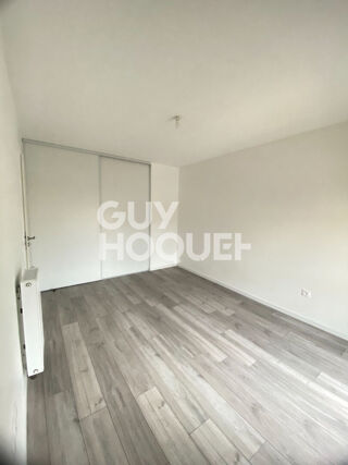  Appartement à louer 2 pièces 45 m²