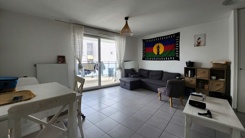 Appartement T2 + grand balcon + garage